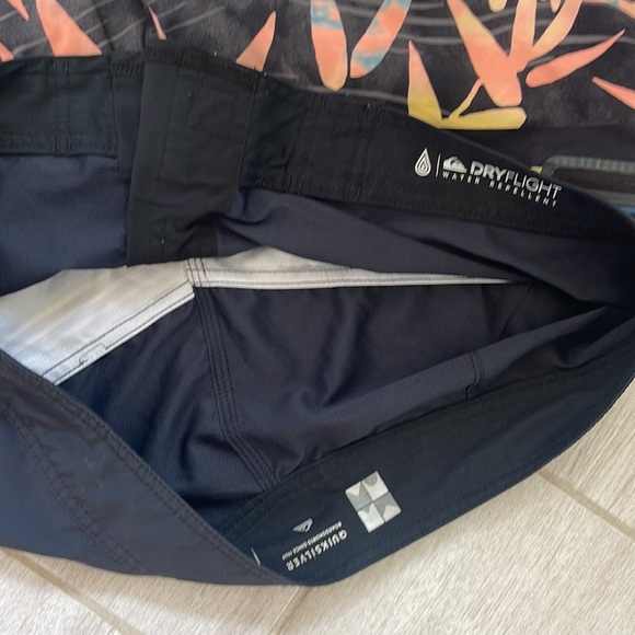 Quicksilver Swim Trunks - Picture 5 of 5